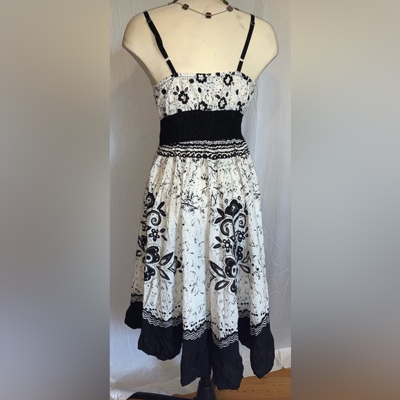 J Gee spaghetti strap A-line dress - Picture 3 of 4